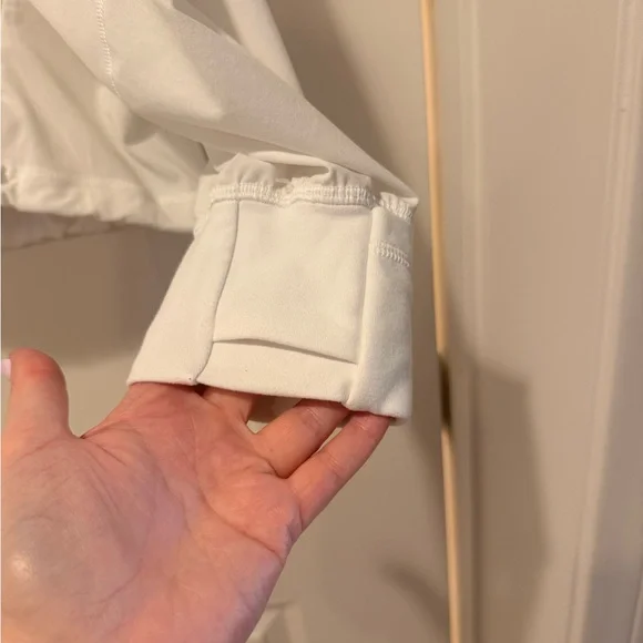 Lululemon Define Oversized Jacket in White - Picture 4 of 8